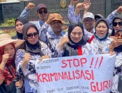 Ketika Guru Mengajar Menjadi Ancaman: Membuktikan Lemahnya Kesejahteraann Bagi Guru
