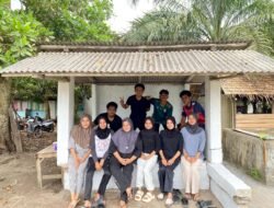 MAHASISWA KKN UNMUH BABEL MELAKUKAN GERAKAN REVITALISASI POS KAMLING GUNA  PENGAKTIFAN KEMBALI SISTEM KEAMANAN DESA SIMPANG RIMBA DUSUN