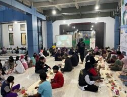 Ratusan Orang Ikut Buka Puasa Bersama di Masjid Muhajirin, Begini Suasananya