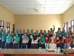 KKN Unmuh Babel Edukasi PKK Tempilang tentang Bahaya Narkoba dan Pernikahan Dini
