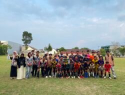 Peduli Keselamatan Olahraga, Mahasiswa KKN MAS Gelar Edukasi Penanganan Cedera bagi Remaja SSB Desa Tegalgondo