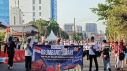 Drumband SMP Islam SMART Pangkalpinang Tampil Perdana di Karnaval HUT ke-81 RI