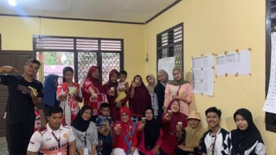 KKN Unmuh Babel Bersama Warga Kulur Ilir Olah Kelengkeng Menjadi Selai