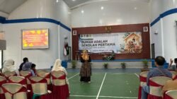 Seminar Parenting SD STKIP Muhammadiyah Babel Tekankan Pentingnya Peran Keluarga sebagai Sekolah Pertama Anak